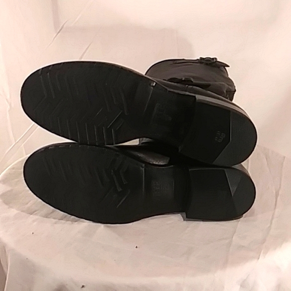 🔥 Like New Frye Back Leather Boots. - Picture 8 of 12